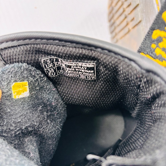 Dr. Martens Black Leather Lace‑Up Boots with Side Zipper – Women’s US 7 / M6 - Picture 7 of 7